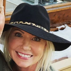 Meet your Posher, Hailey